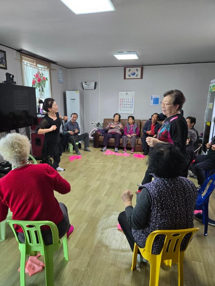 2025년 상반기 이인면 주봉2리 [백세건강체조] 이미지